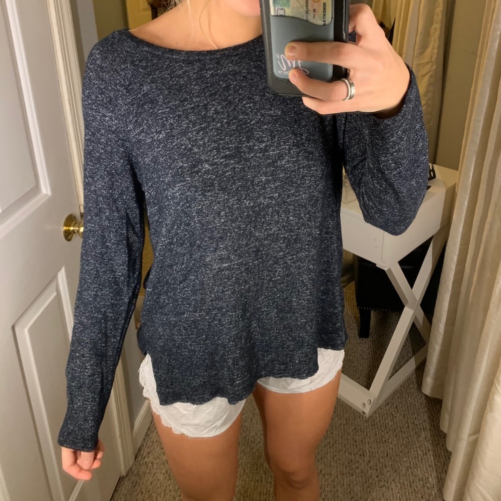 Heathered black long sleeve sweater